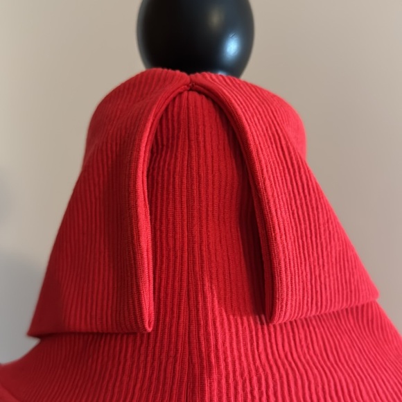 Red Sweater by ID Ideology NWOT - Picture 3 of 6